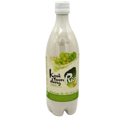 Licor de arroz uva